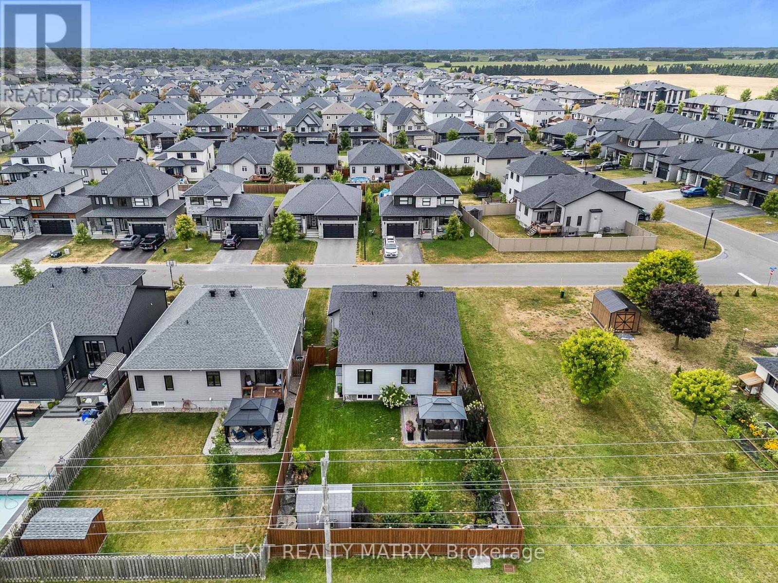 Photo 24 of 56 Nancy Street, Russell ON
