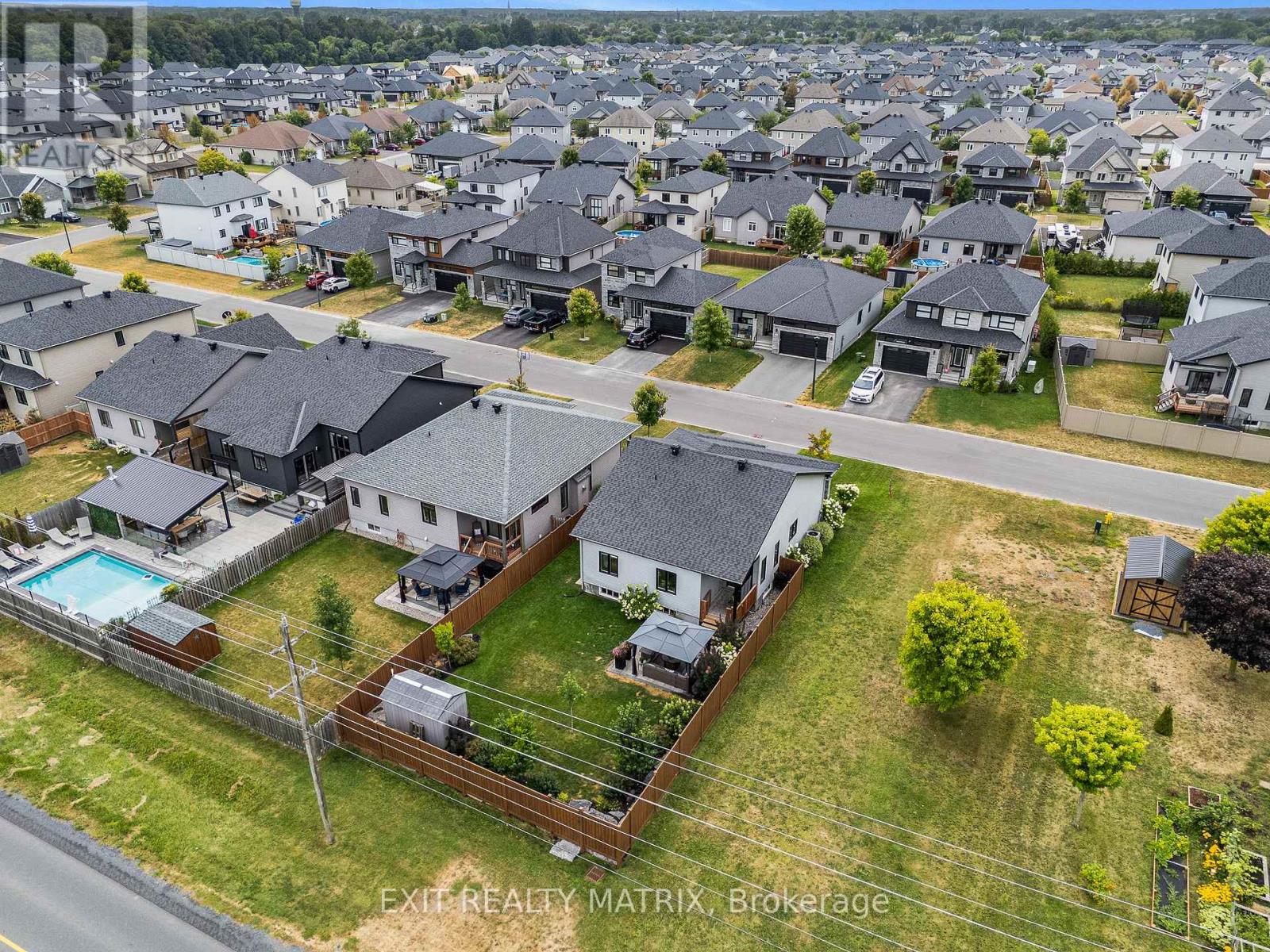 Photo 25 of 56 Nancy Street, Russell ON