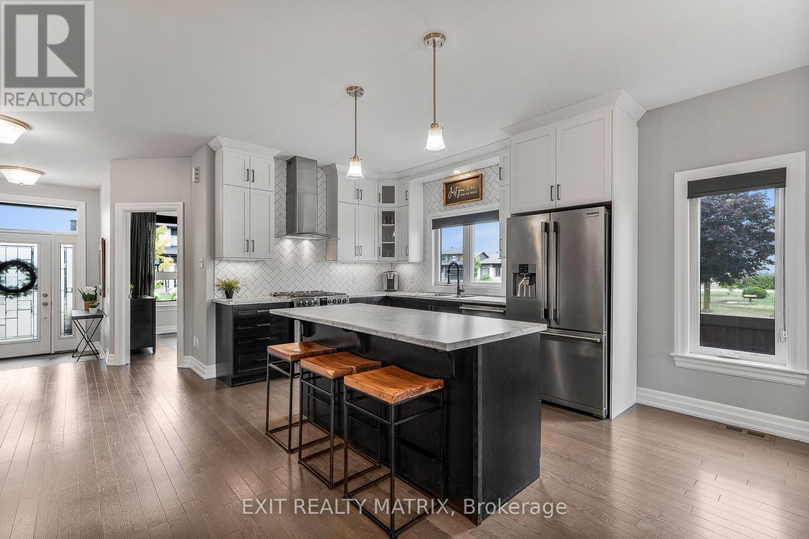 Photo 8 of 56 Nancy Street, Russell ON