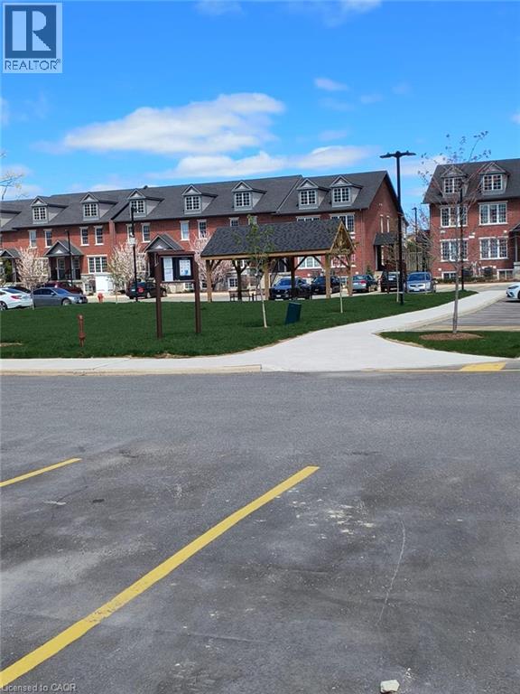 Photo 10 of 242 Penetanguishene Road Unit 15, Barrie ON