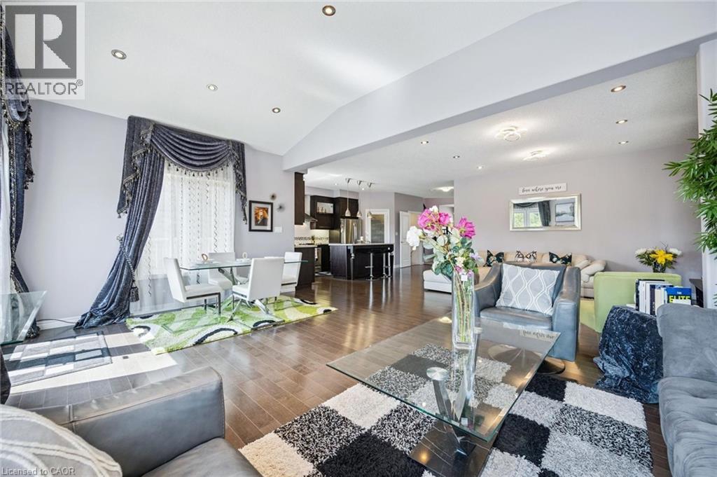 Photo 40 of 598 Sundew Drive, Waterloo ON