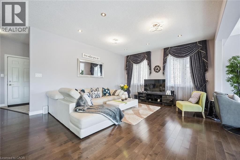 Photo 19 of 598 Sundew Drive, Waterloo ON