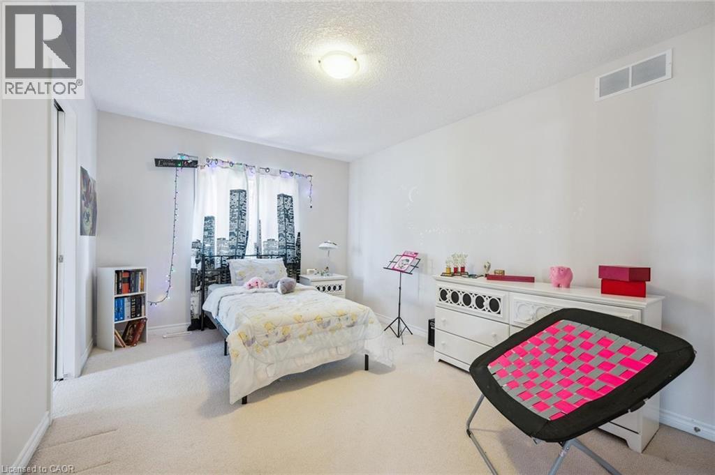 Photo 36 of 598 Sundew Drive, Waterloo ON