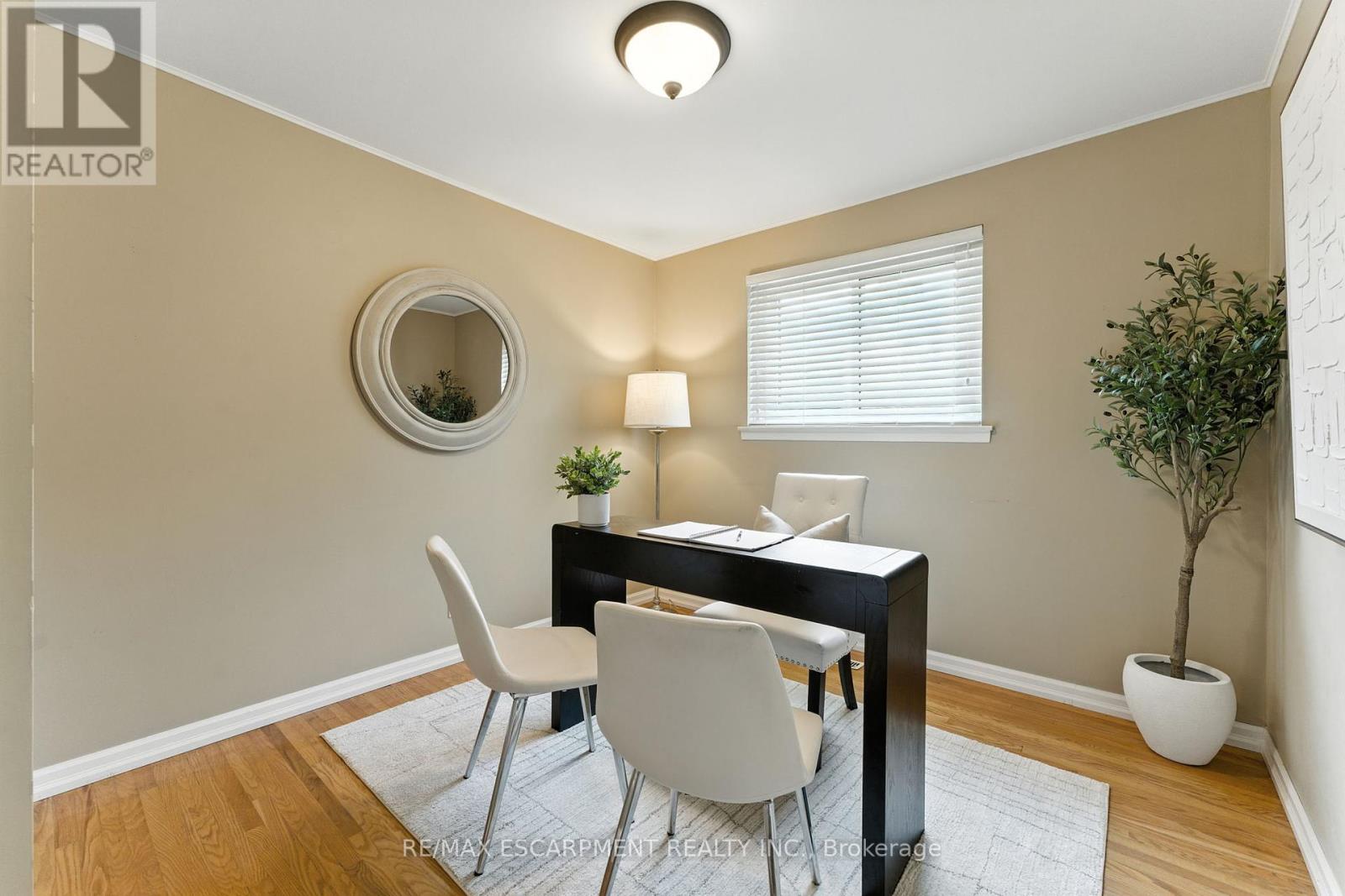 Photo 11 of 51 Pleasant Avenue, Hamilton ON