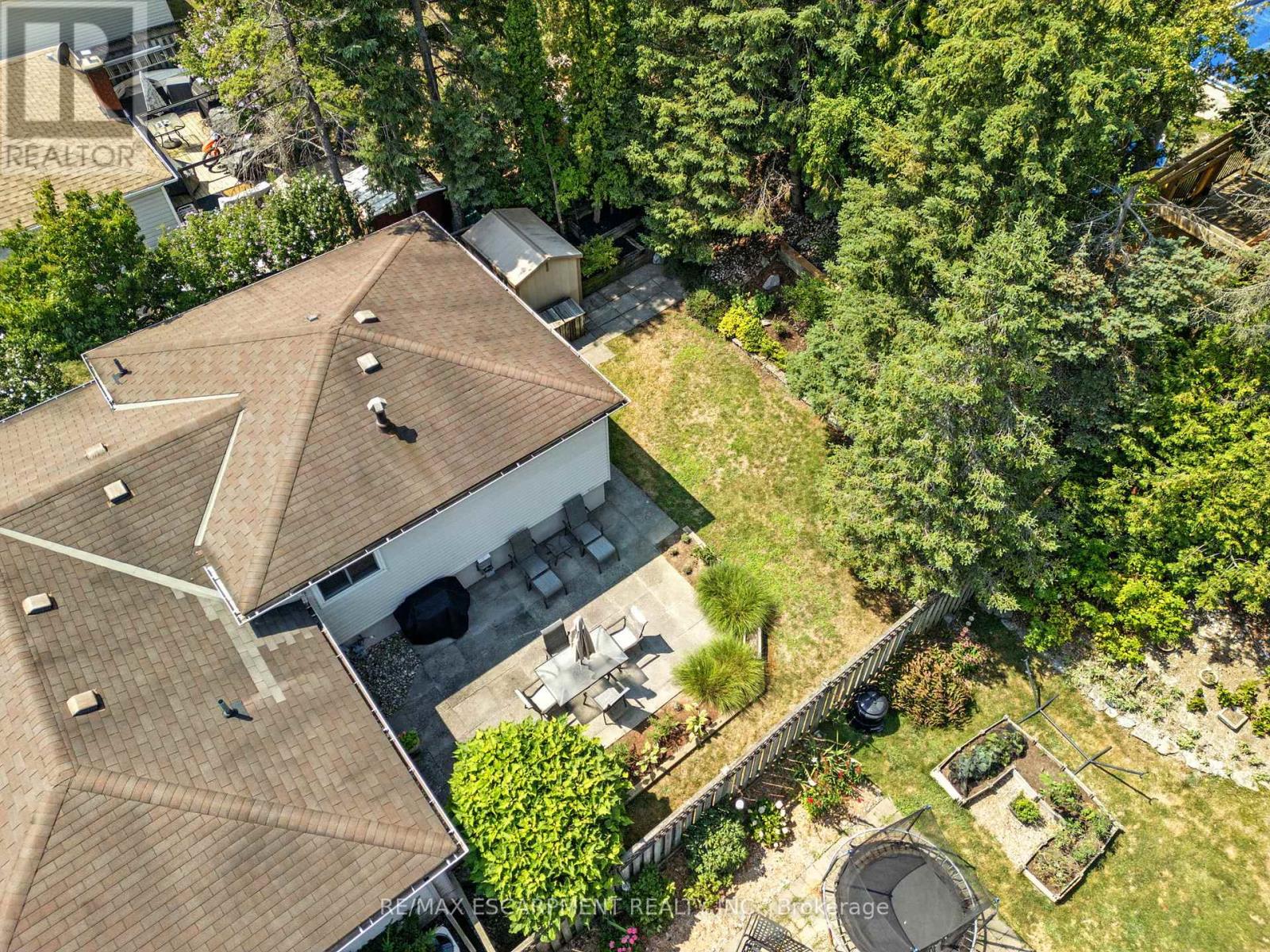 Photo 38 of 51 Pleasant Avenue, Hamilton ON