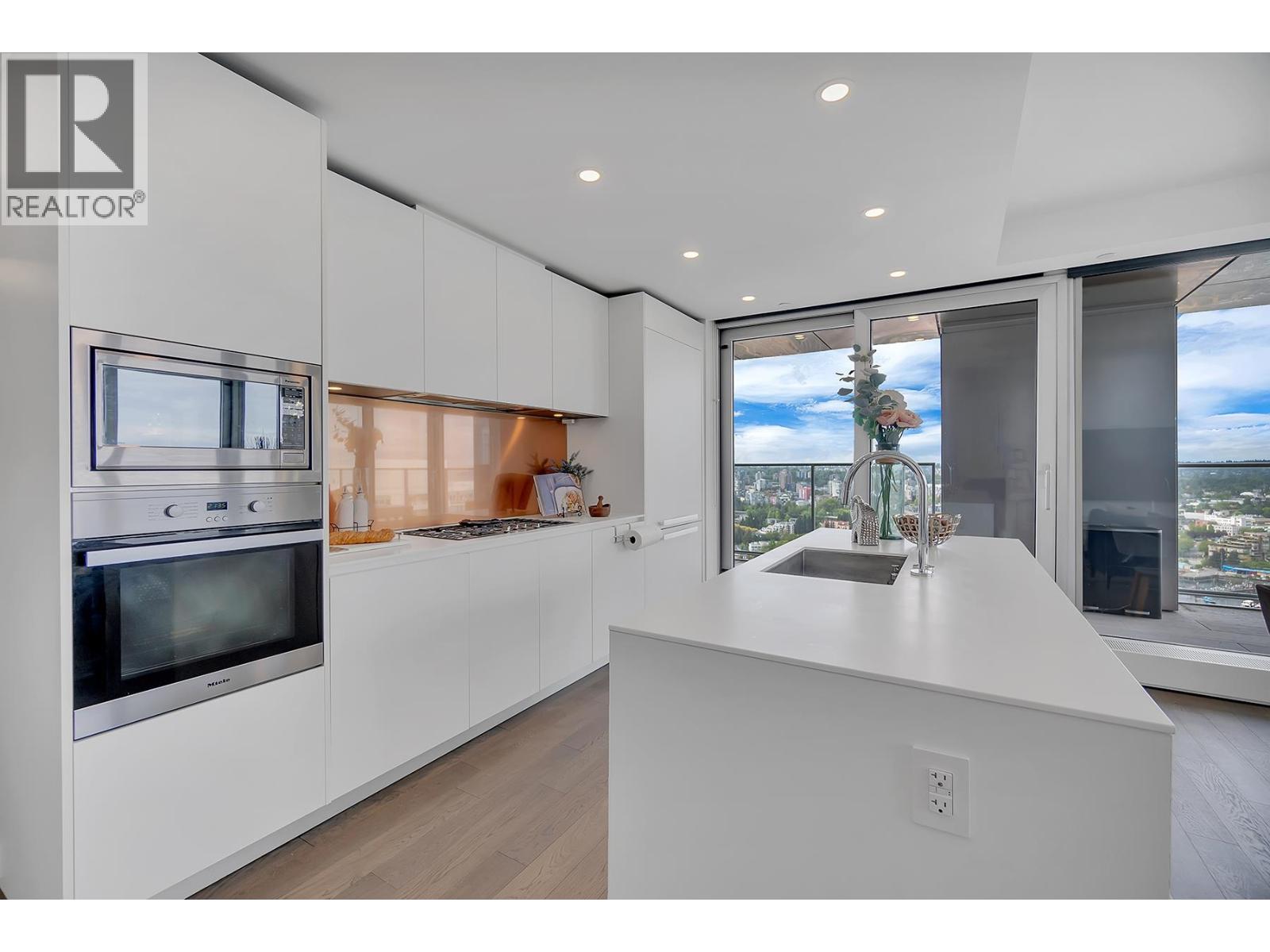 Photo 3 of 3602 1480 Howe Street, Vancouver BC
