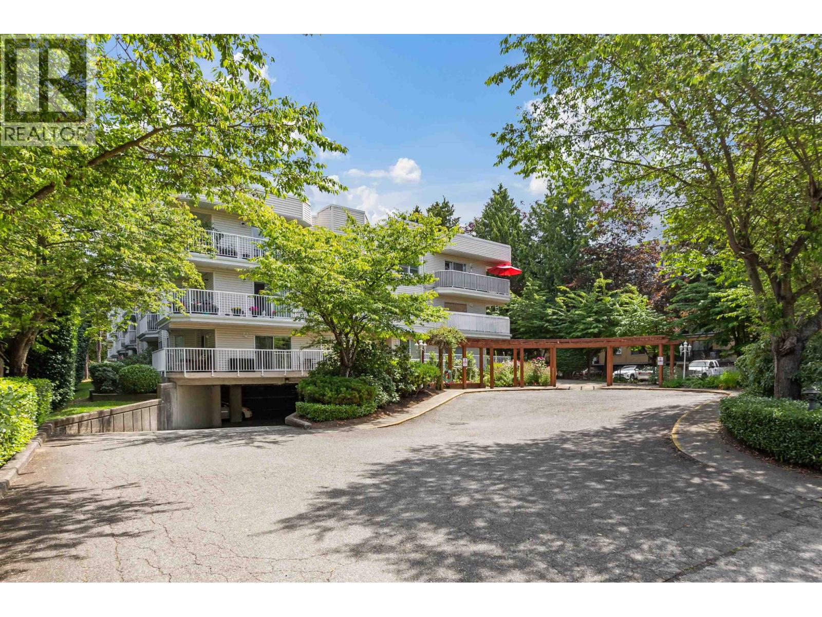 Photo 1 of 404 12206 224 Street, Maple Ridge BC