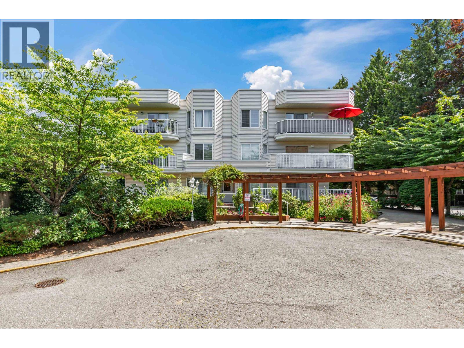 Photo 2 of 404 12206 224 Street, Maple Ridge BC