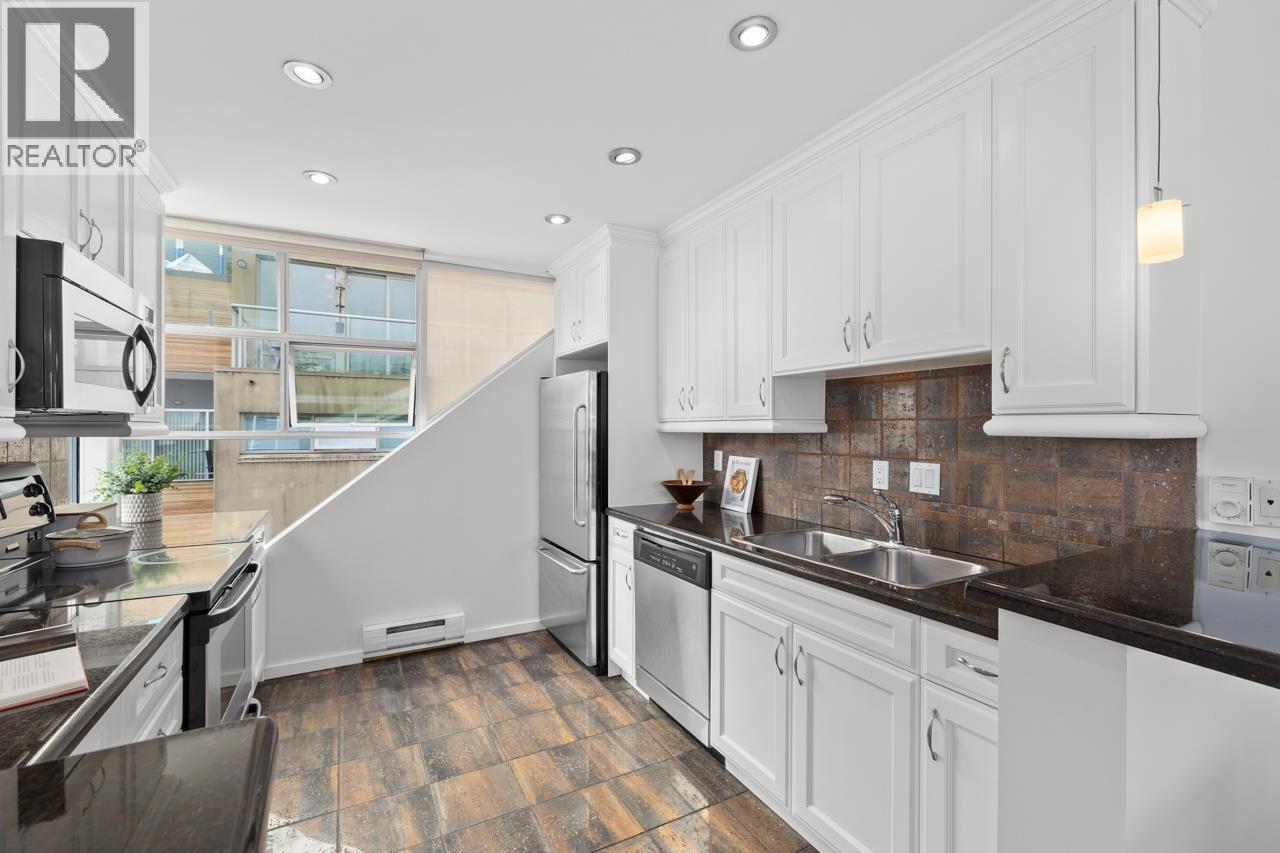 Photo 12 of 2220 Spruce Street, Vancouver BC