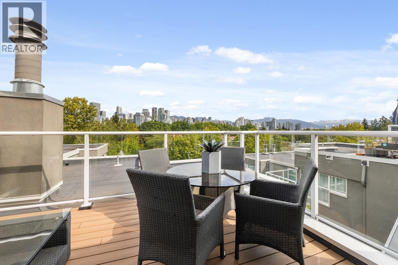 Photo 16 of 2220 Spruce Street, Vancouver BC