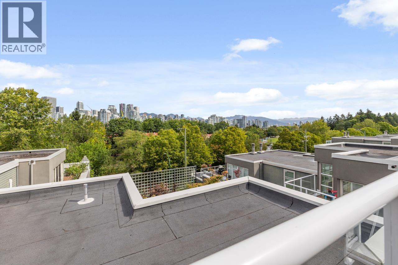 Photo 17 of 2220 Spruce Street, Vancouver BC