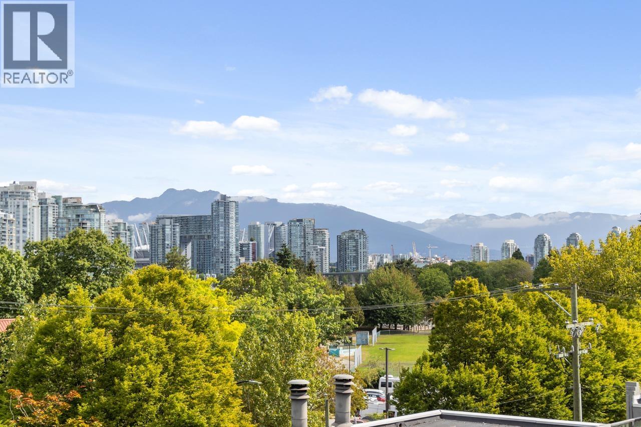Photo 18 of 2220 Spruce Street, Vancouver BC