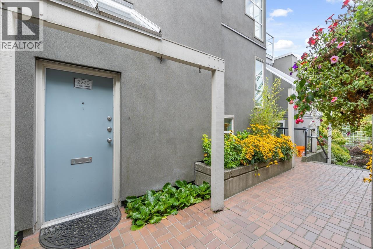 Photo 2 of 2220 Spruce Street, Vancouver BC