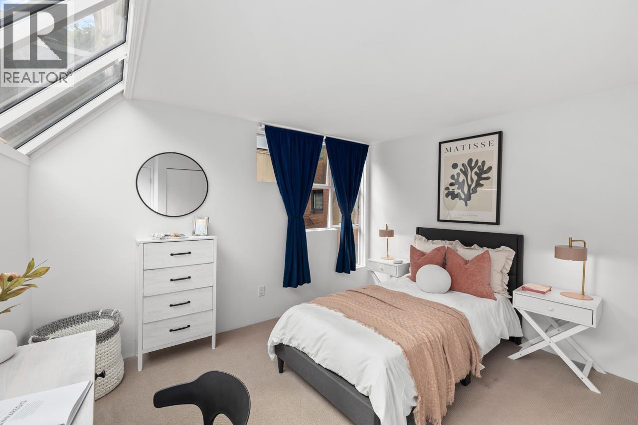 Photo 23 of 2220 Spruce Street, Vancouver BC