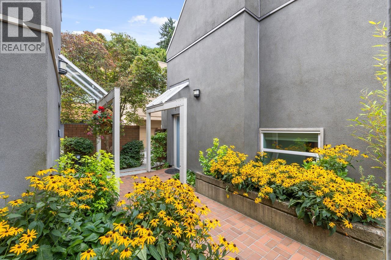 Photo 3 of 2220 Spruce Street, Vancouver BC
