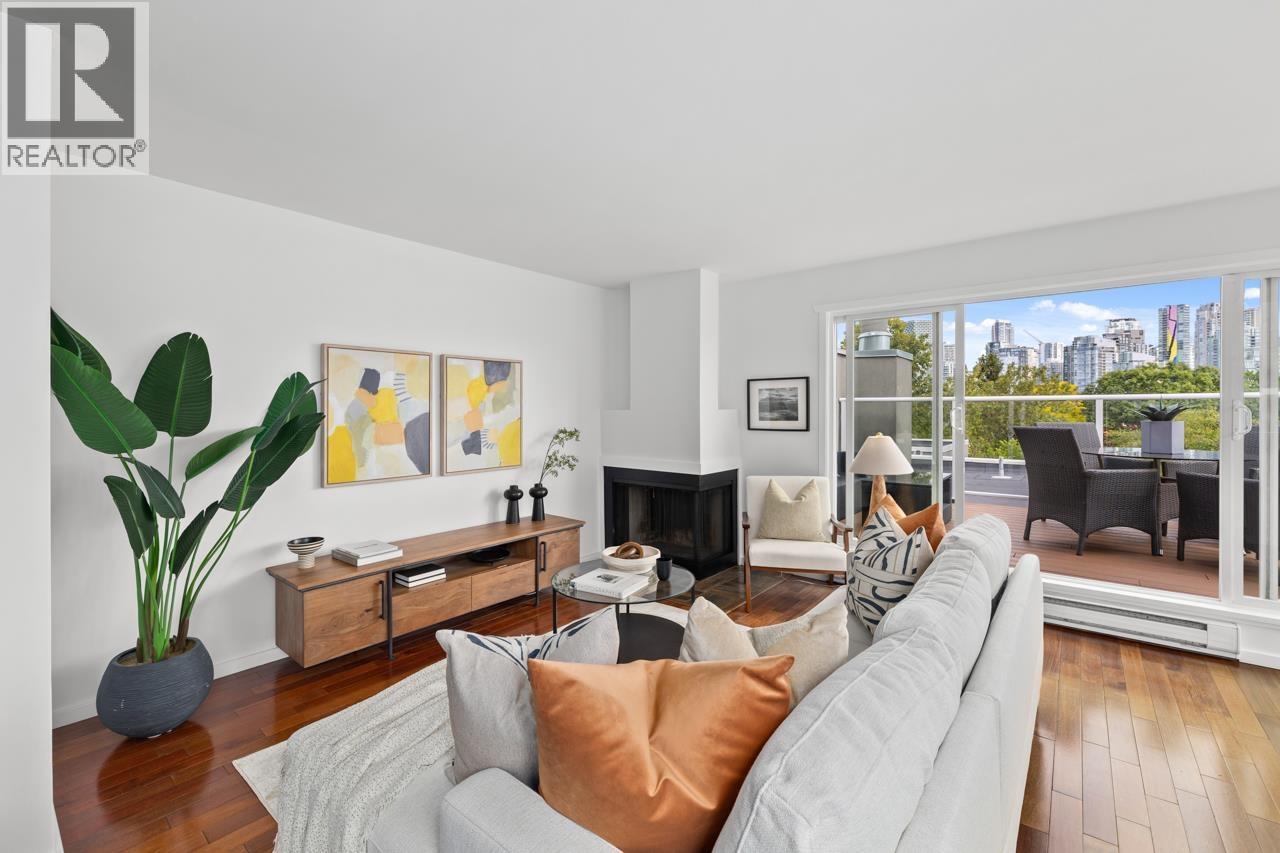 Photo 5 of 2220 Spruce Street, Vancouver BC