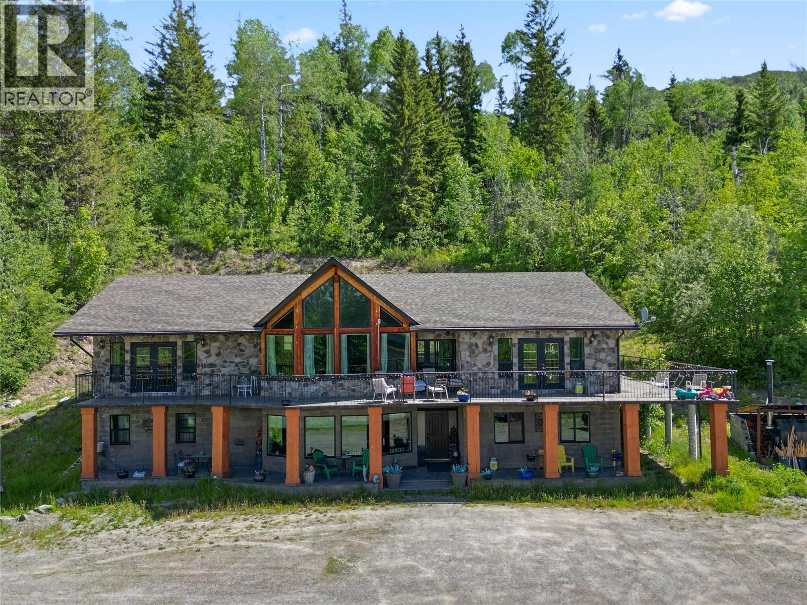Photo 29 of 2828 Sliver Birch Lane, Pritchard BC
