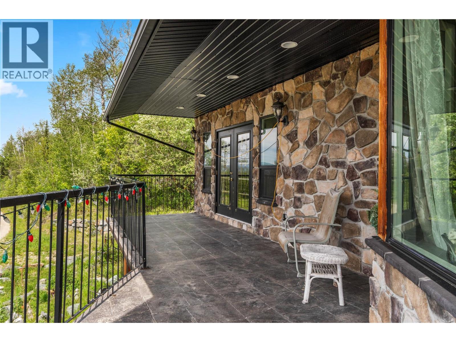 Photo 54 of 2828 Sliver Birch Lane, Pritchard BC