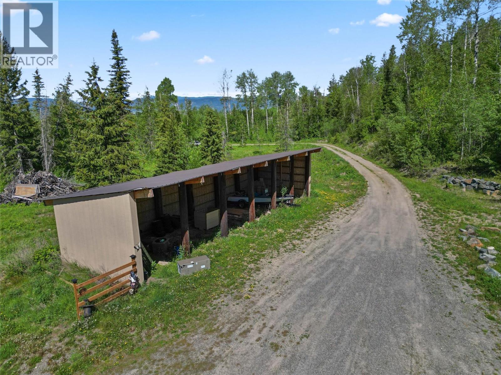Photo 83 of 2828 Sliver Birch Lane, Pritchard BC