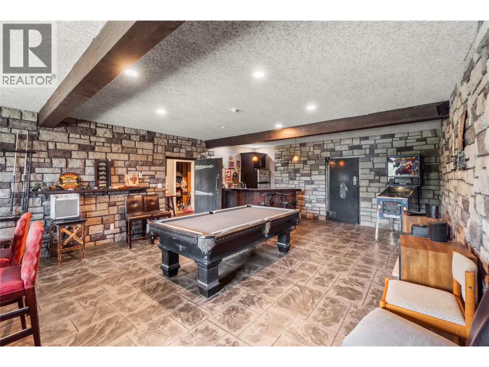 Photo 33 of 2828 Sliver Birch Lane, Pritchard BC