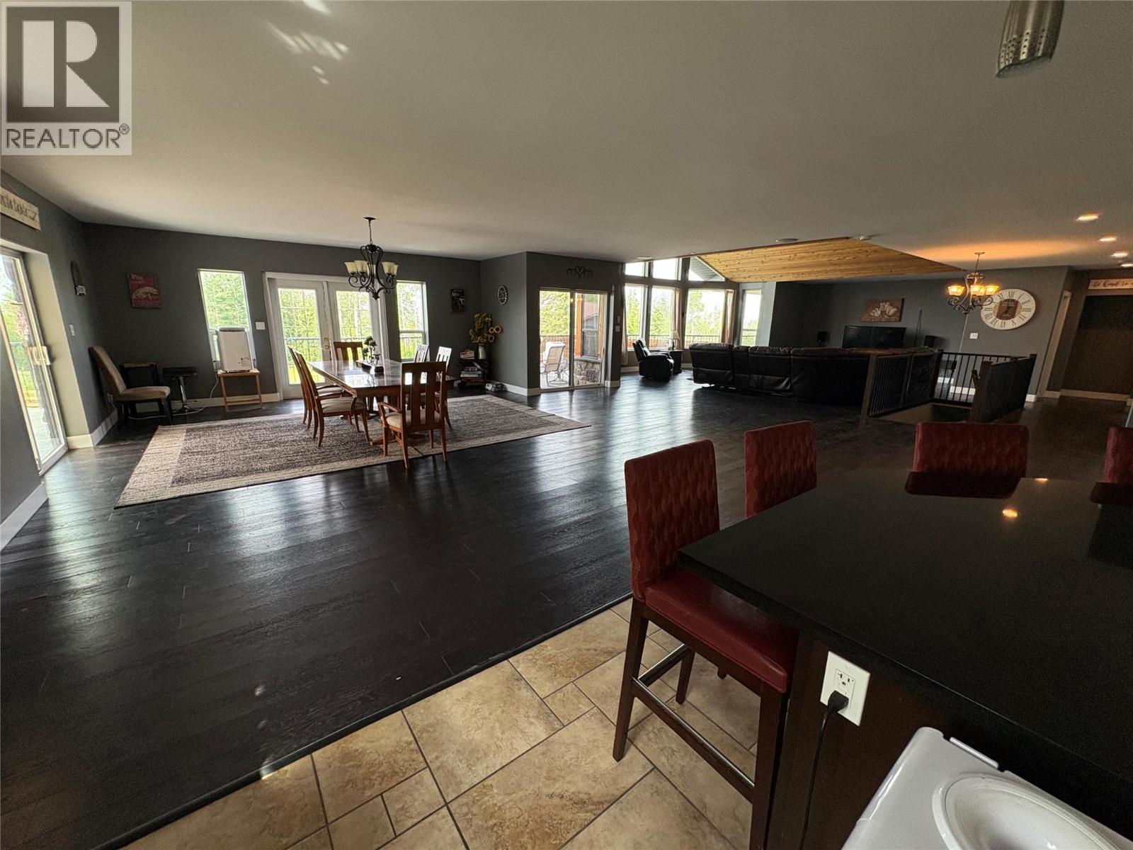 Photo 61 of 2828 Sliver Birch Lane, Pritchard BC