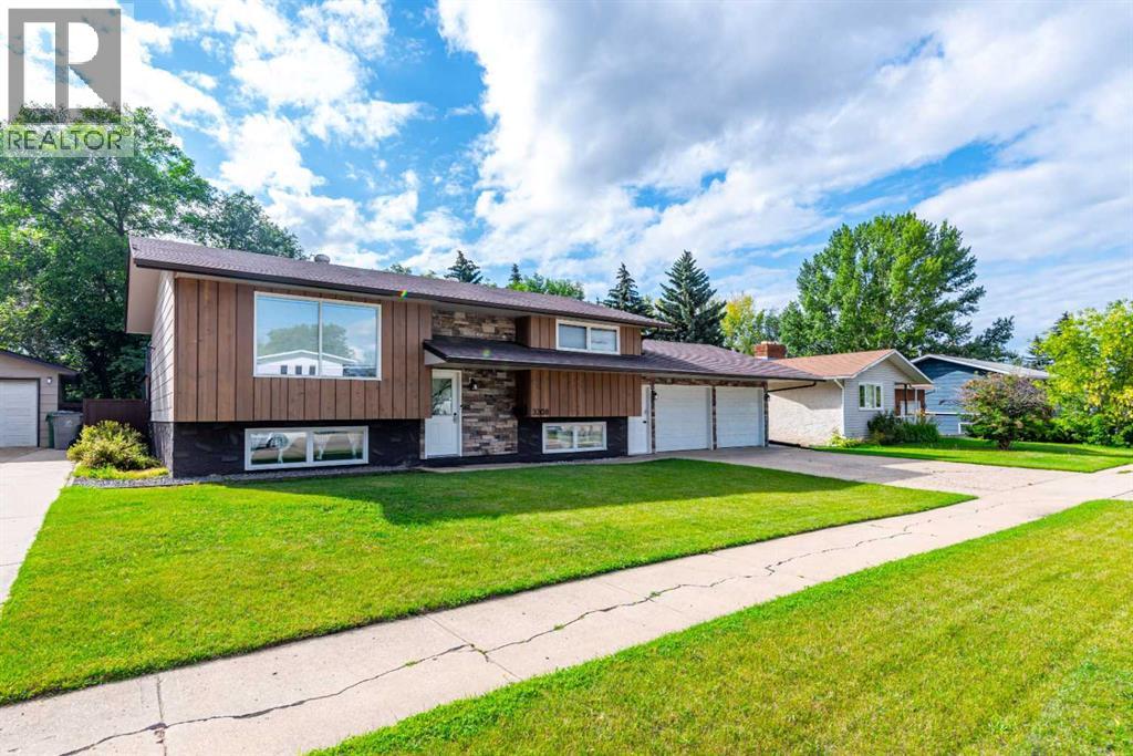 Photo 4 of 3308 55 Avenue, Lloydminster AB
