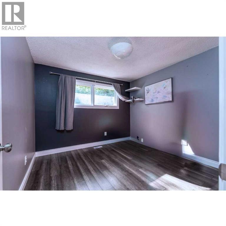 Photo 8 of 3308 55 Avenue, Lloydminster AB