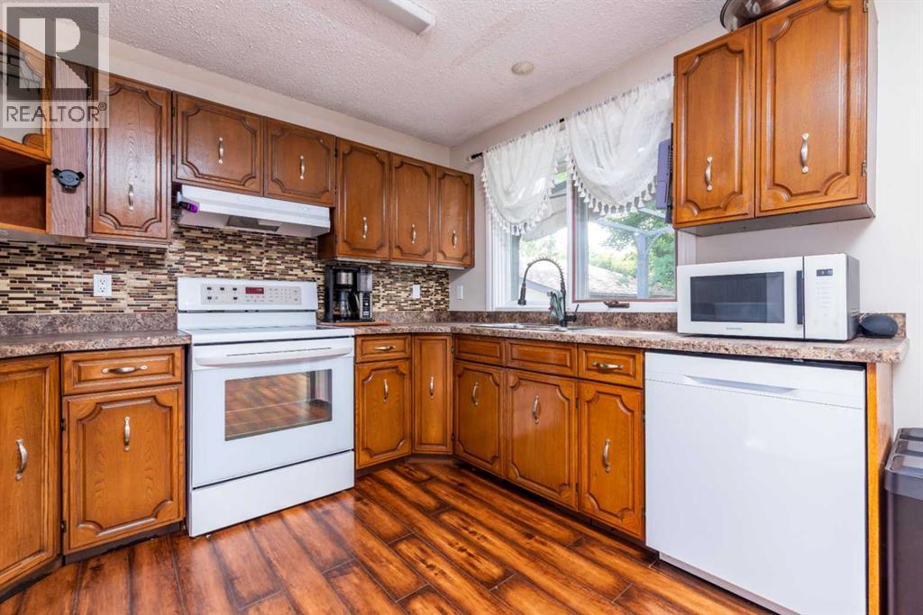 Photo 23 of 3308 55 Avenue, Lloydminster AB