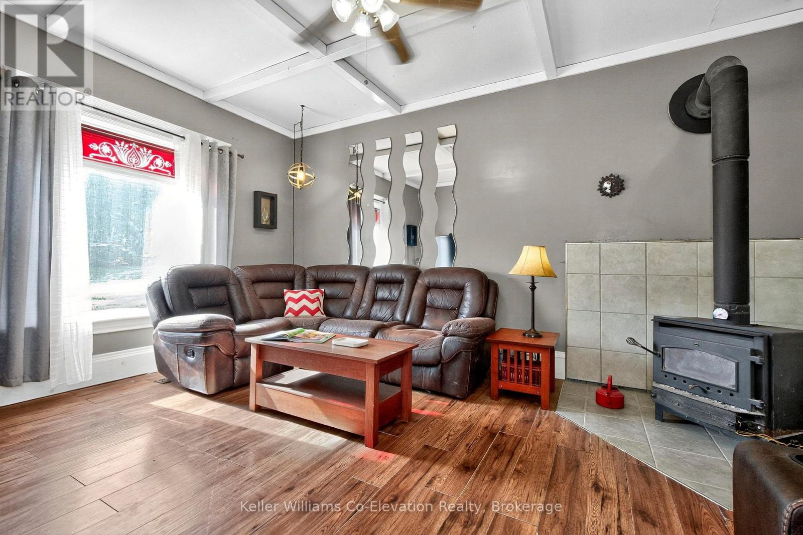 Photo 5 of 38 Richard Street, Tay ON