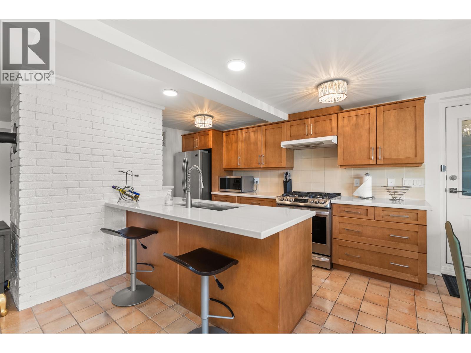 Photo 38 of 1188 Alderside Road, Port Moody BC