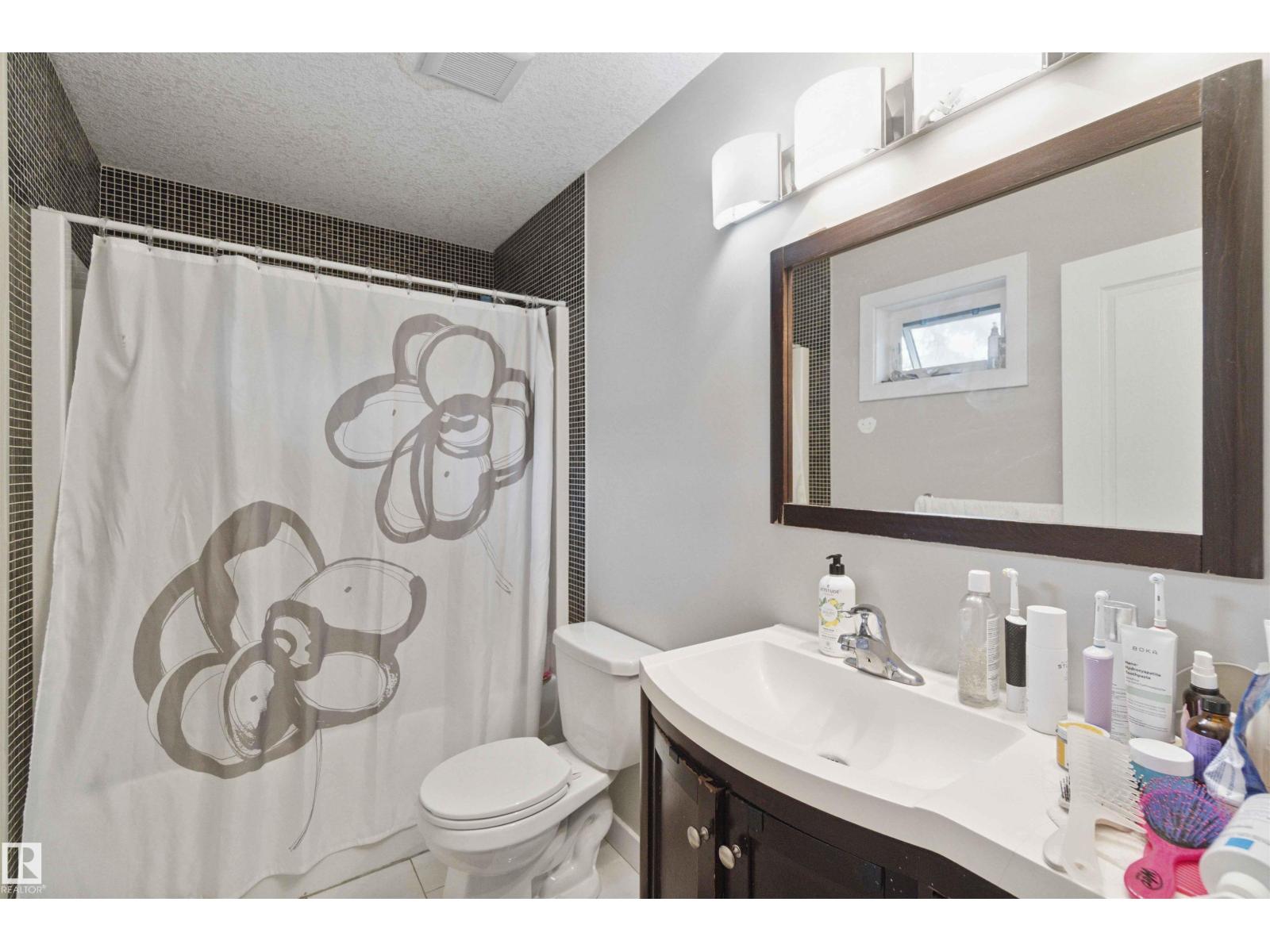 Photo 38 of 11438 97 St Nw, Edmonton AB