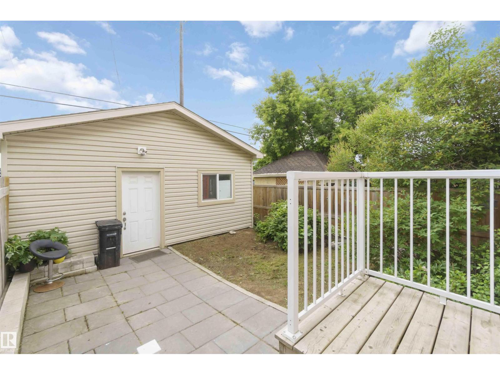 Photo 55 of 11438 97 St Nw, Edmonton AB