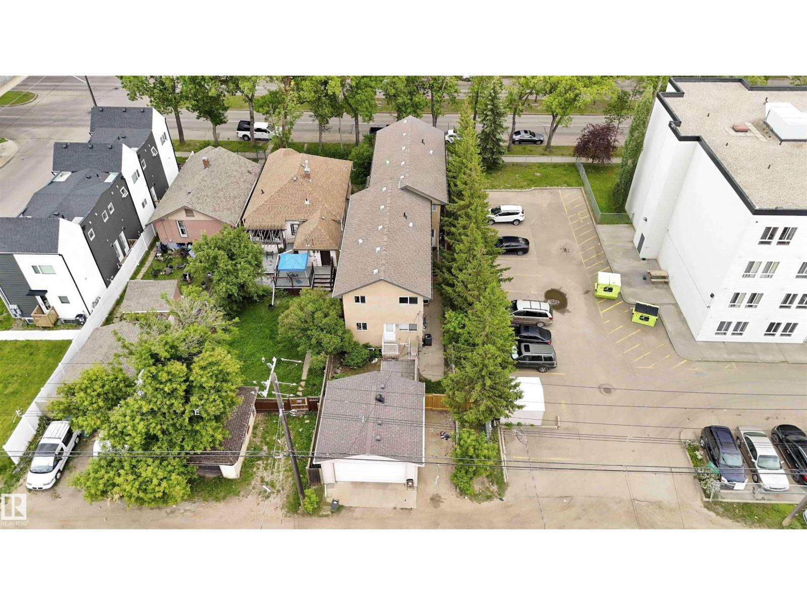 Photo 30 of 11438 97 St Nw, Edmonton AB