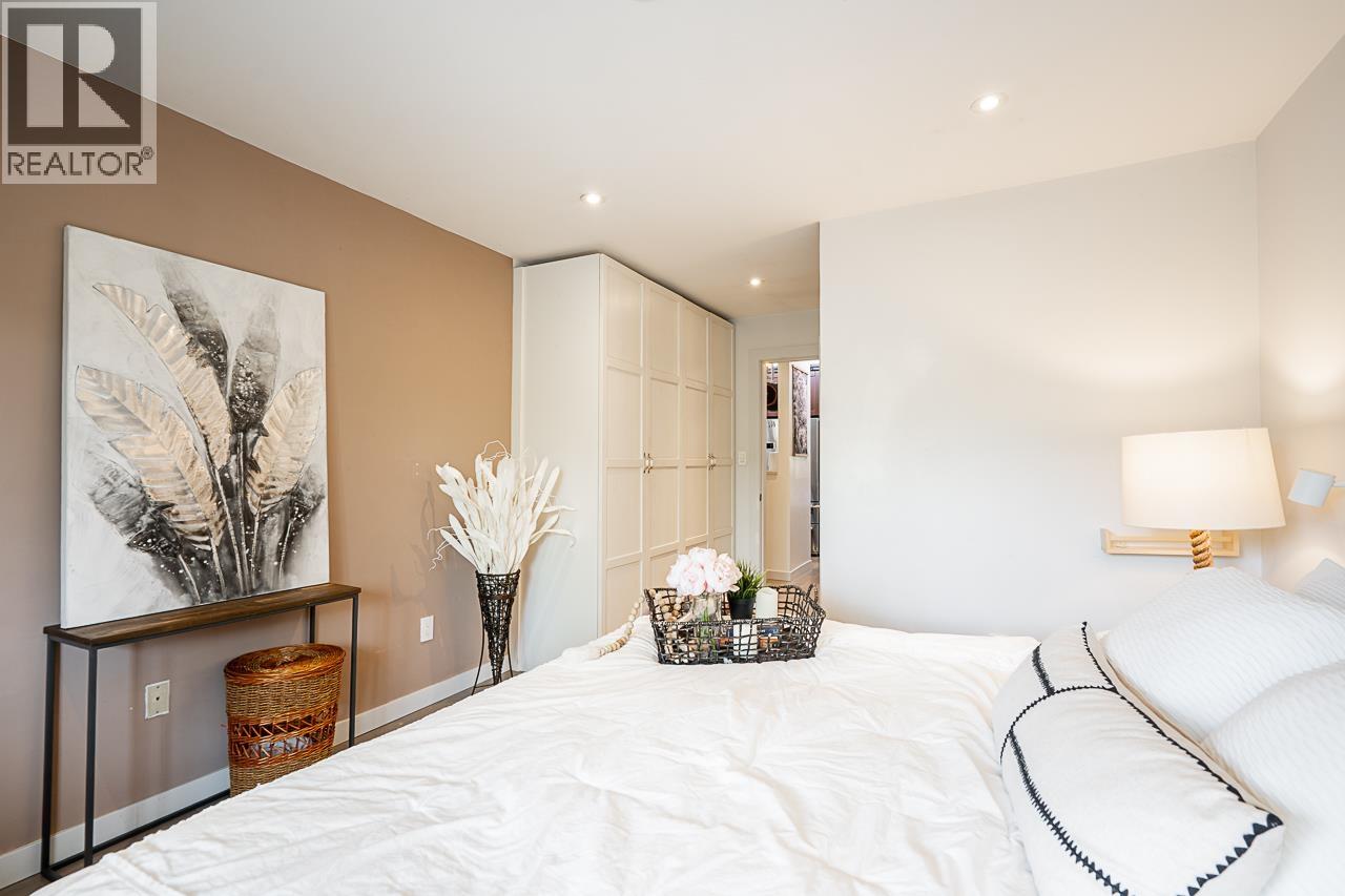 Photo 21 of 304 1420 E 7th Avenue, Vancouver BC