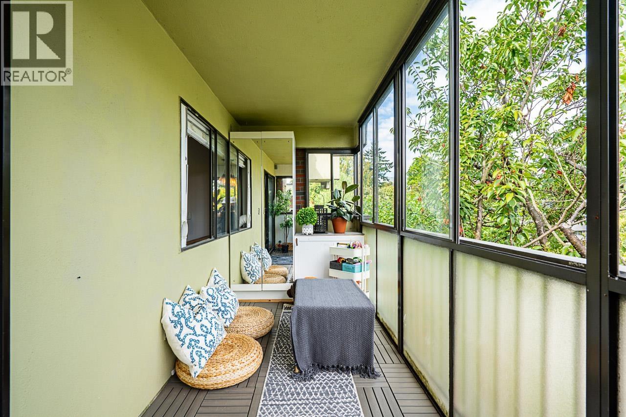 Photo 23 of 304 1420 E 7th Avenue, Vancouver BC