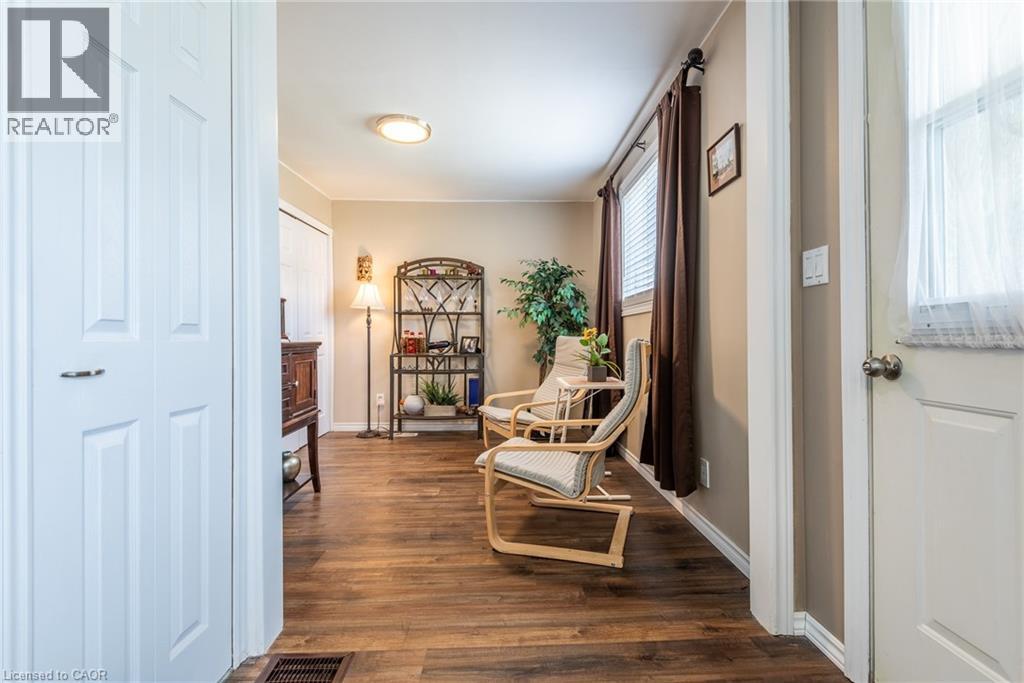 Photo 18 of 2683 Round Lake Road, Killaloe ON