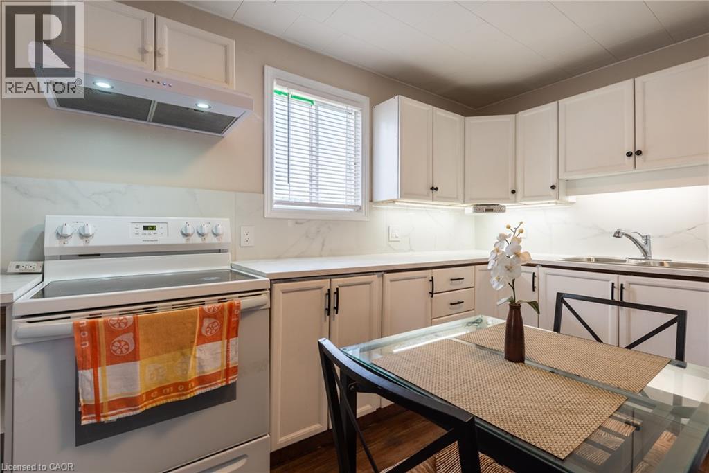 Photo 13 of 2683 Round Lake Road, Killaloe ON