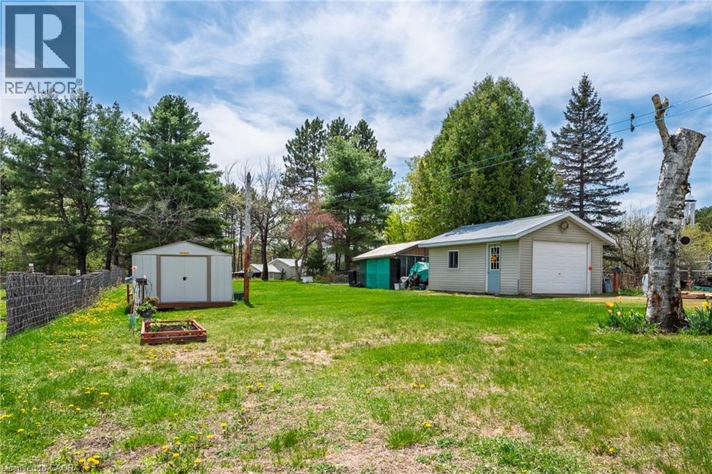 Photo 9 of 2683 Round Lake Road, Killaloe ON