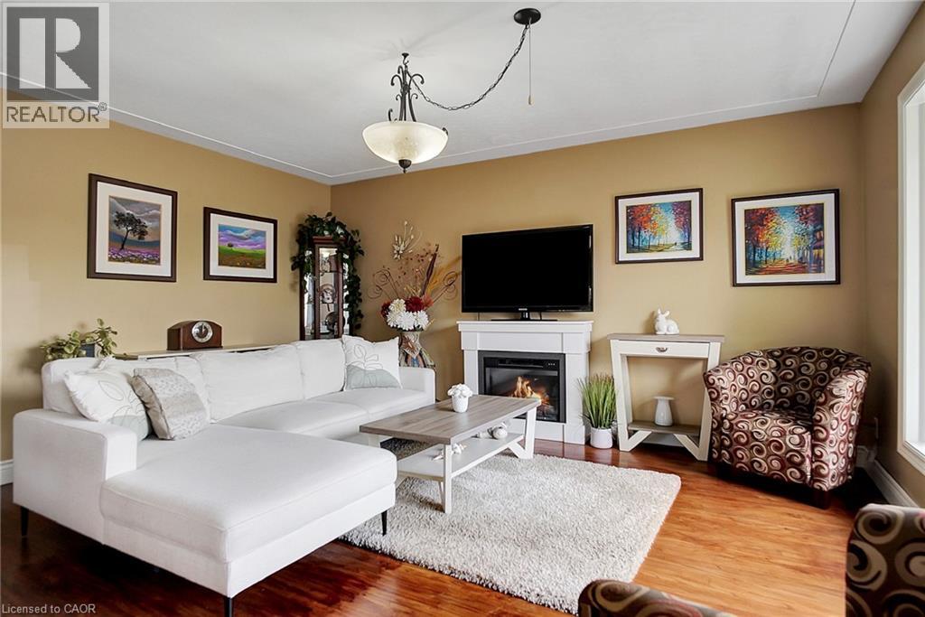 Photo 7 of 24 Hoffman Street, Kitchener ON