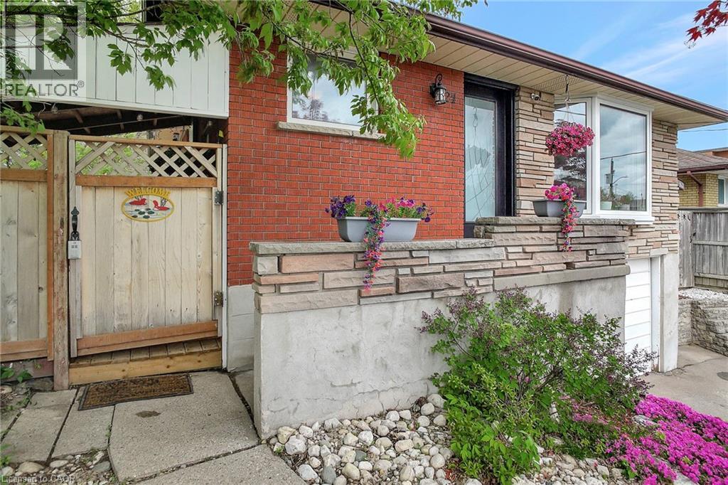 Photo 10 of 24 Hoffman Street, Kitchener ON