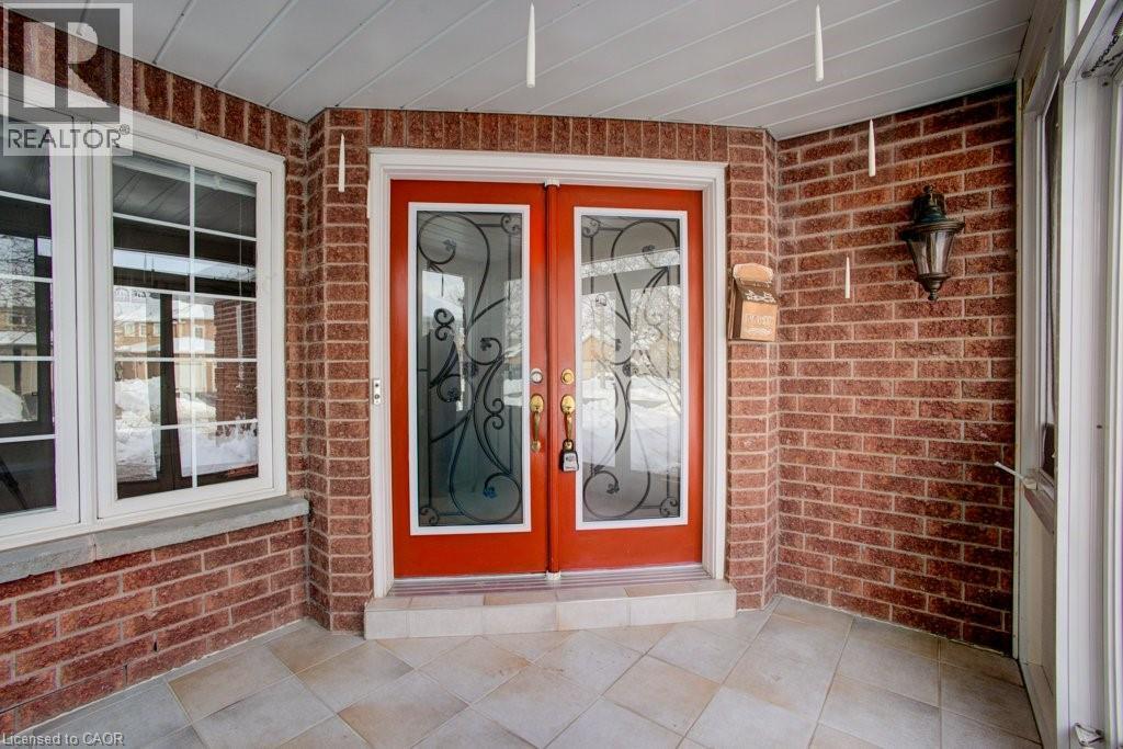 Photo 15 of 105 Veneto Drive, Vaughan ON