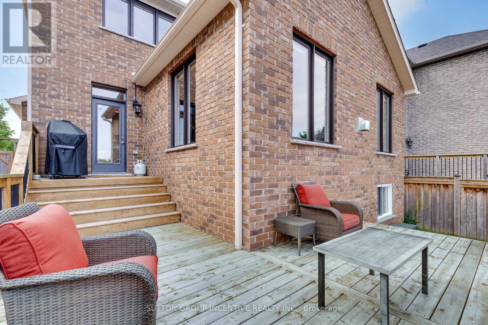 Photo 32 of 22 Britannic Lane, Barrie ON