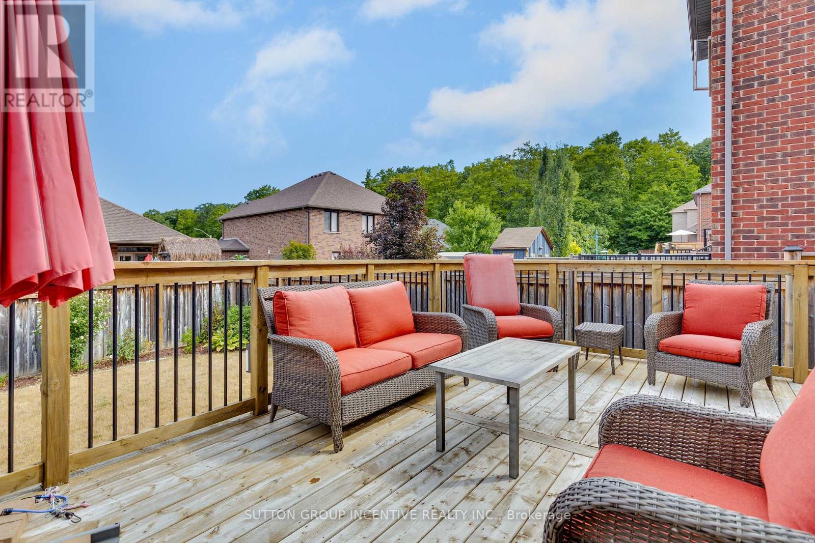 Photo 39 of 22 Britannic Lane, Barrie ON