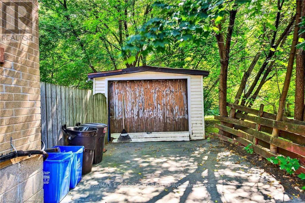 Photo 20 of 111 Leland Street, Hamilton ON