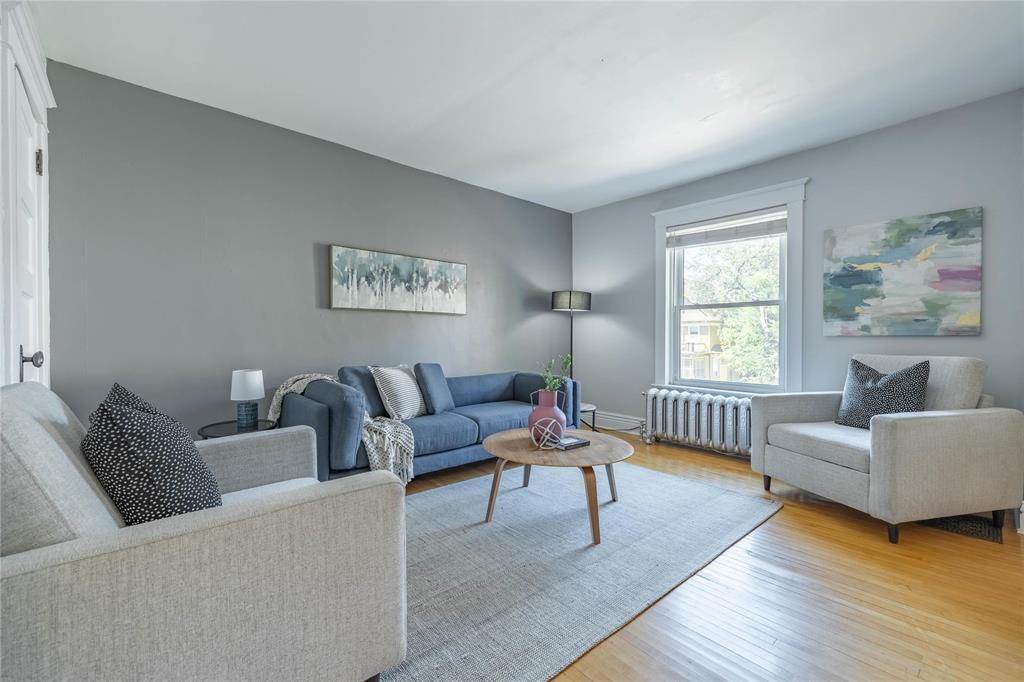Photo 12 of 215 Walnut Street, Winnipeg MB