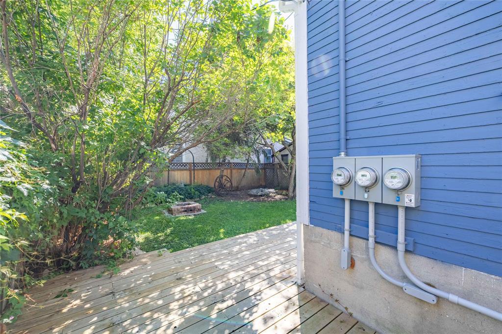 Photo 38 of 215 Walnut Street, Winnipeg MB