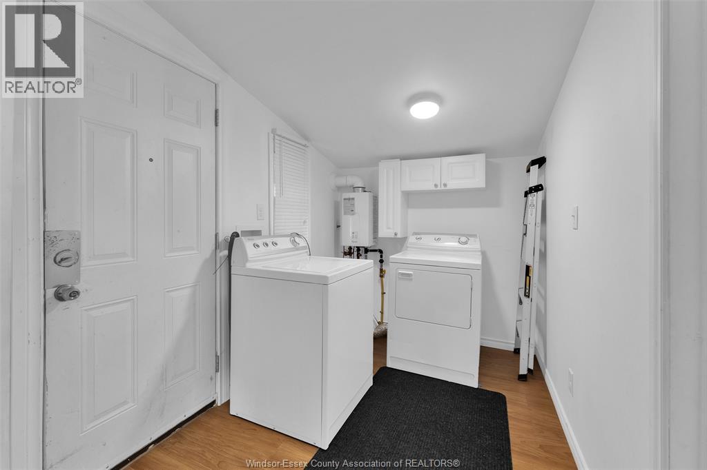 Photo 18 of 3597 Bloomfield, Windsor ON