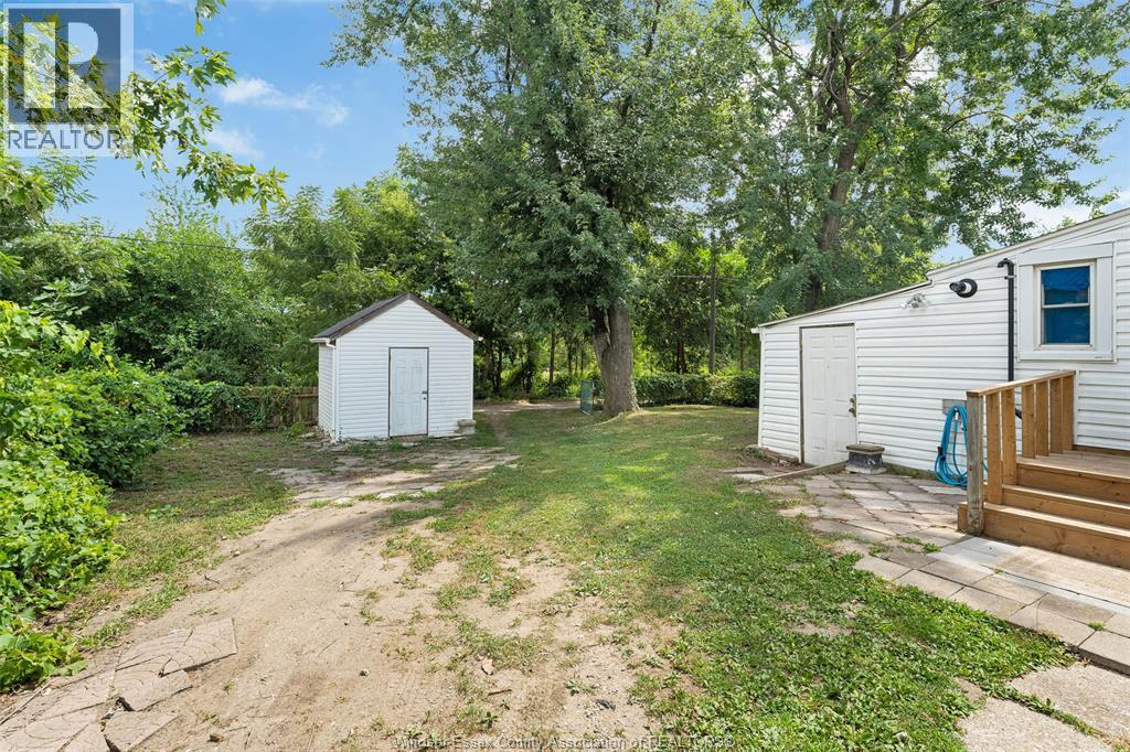 Photo 13 of 3597 Bloomfield, Windsor ON