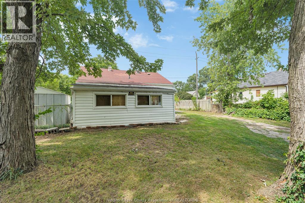 Photo 20 of 3597 Bloomfield, Windsor ON