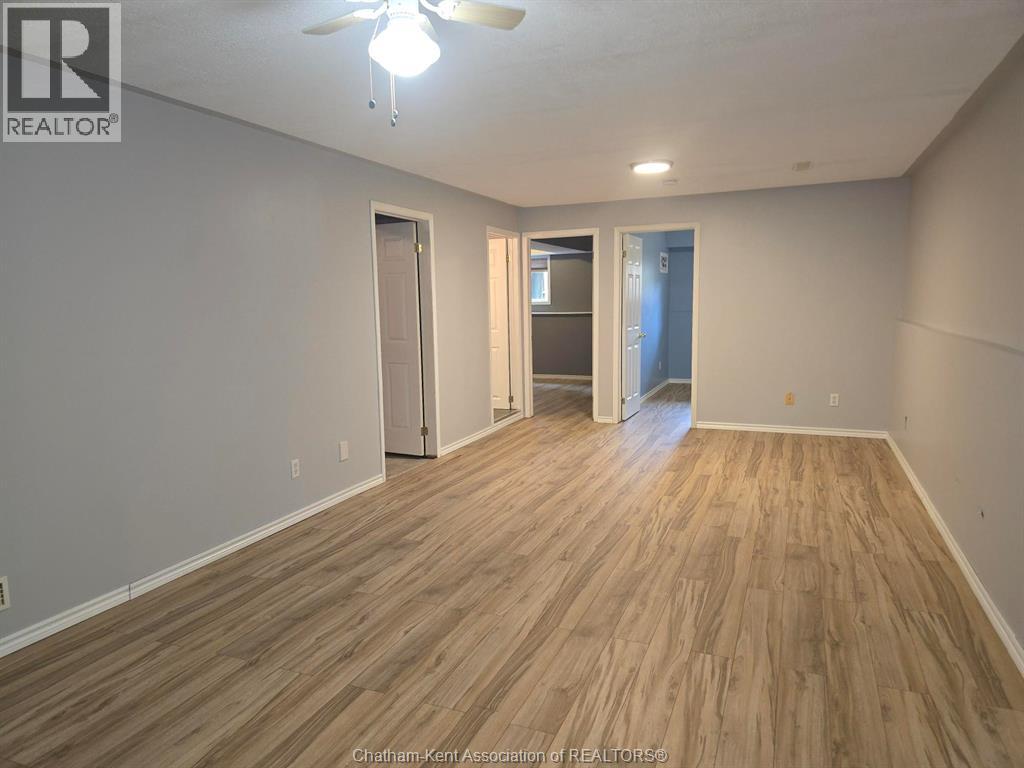 Photo 19 of 75 Taylor Trail, Chatham ON